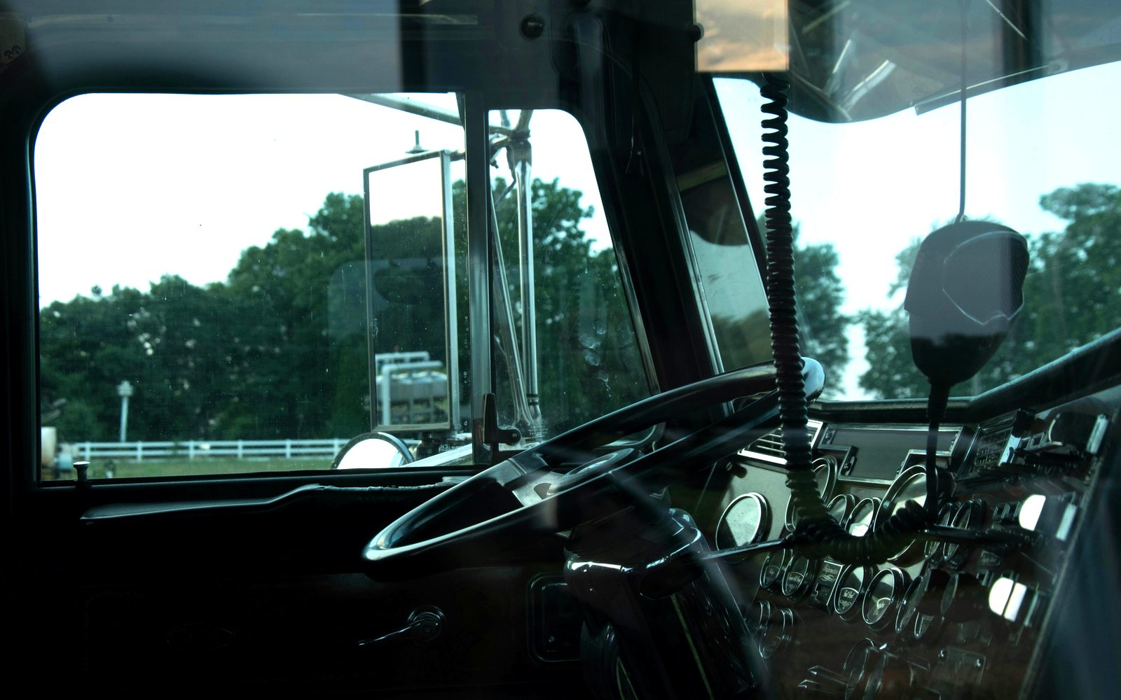 Peterbilt truck cab, seen from the driver’s seat